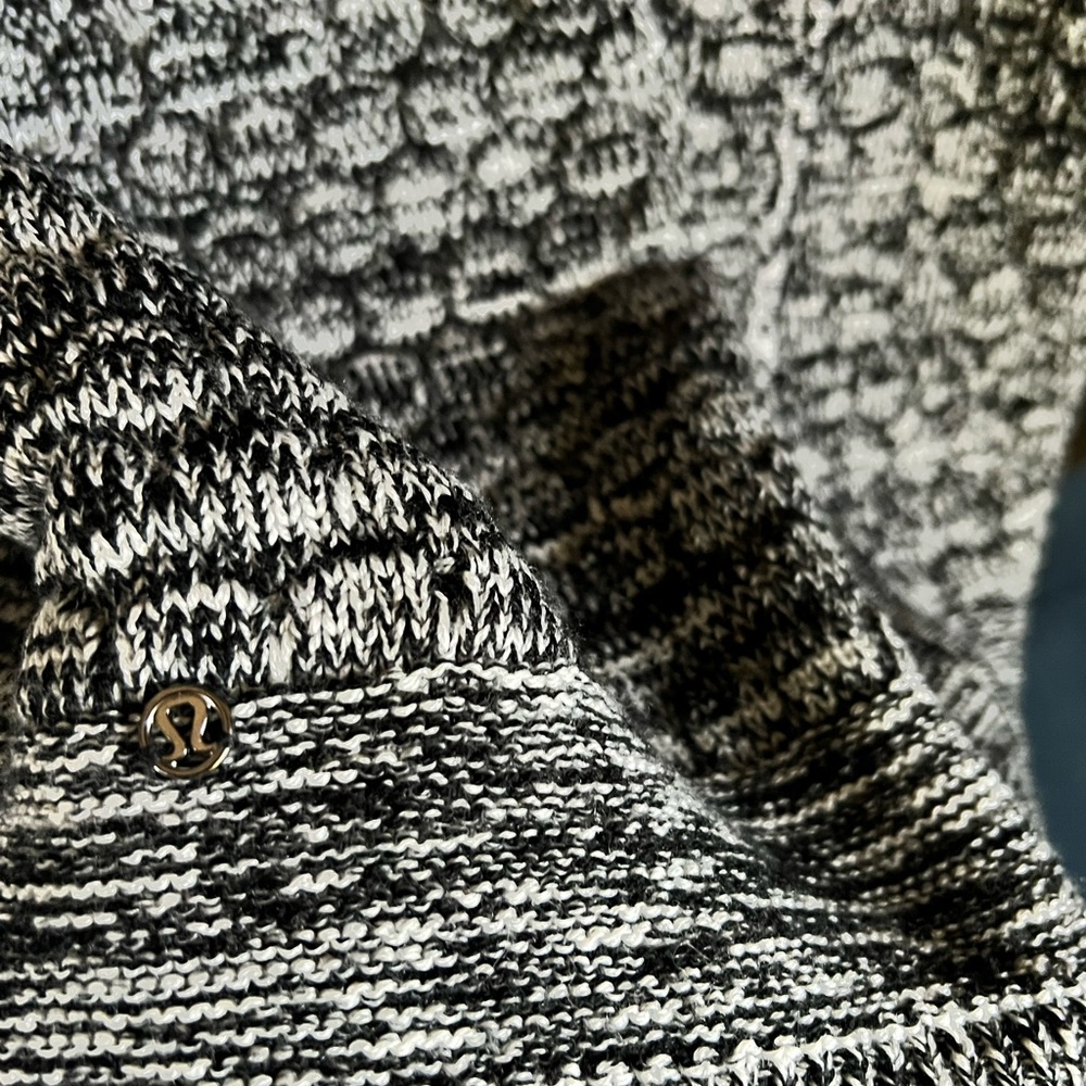 Lululemon merino wool Cardi all day cardigan athlesure natural fibres - Picture 7 of 8